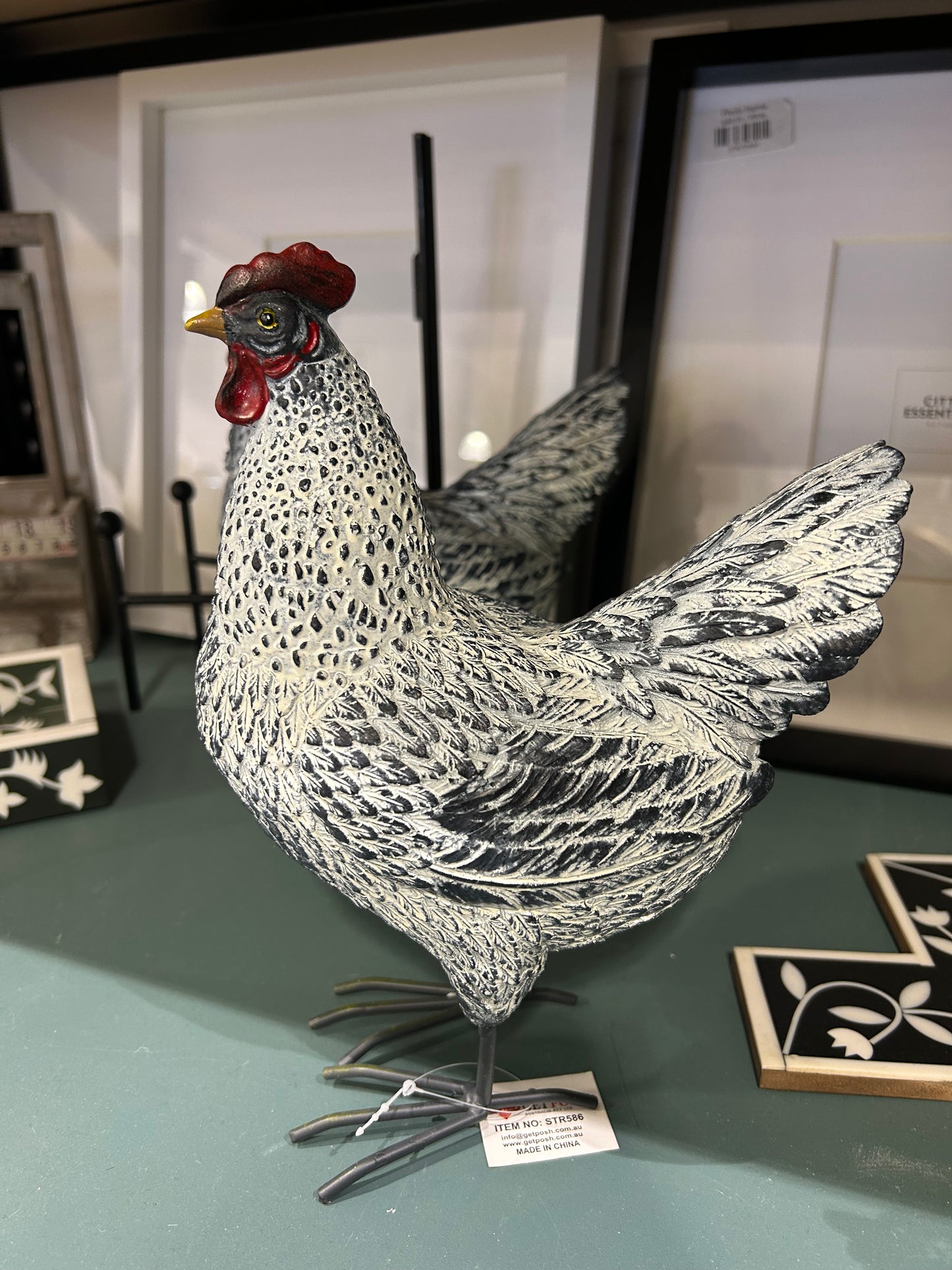 Hen speckles 27cm