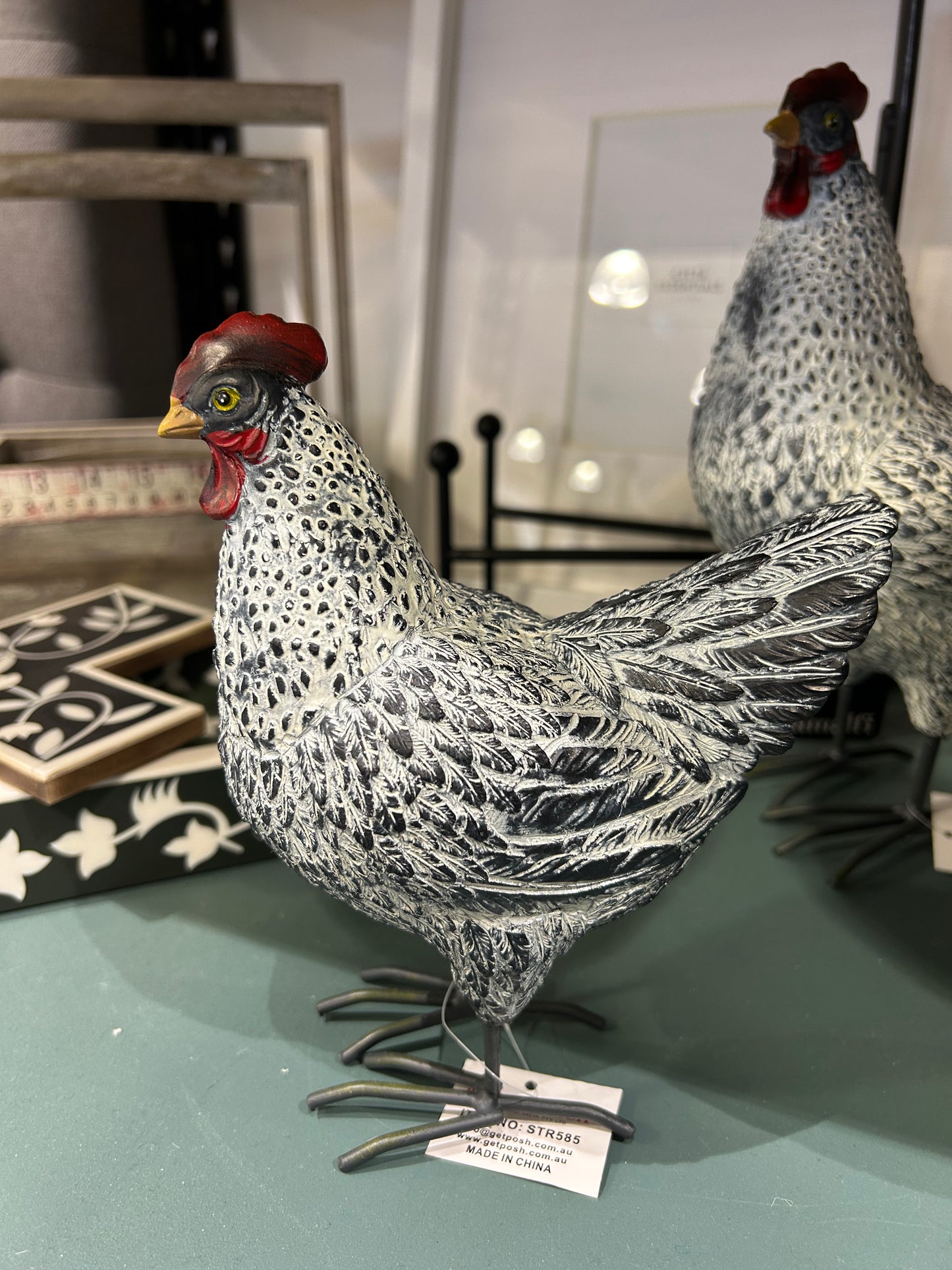 Hen speckles 19cm