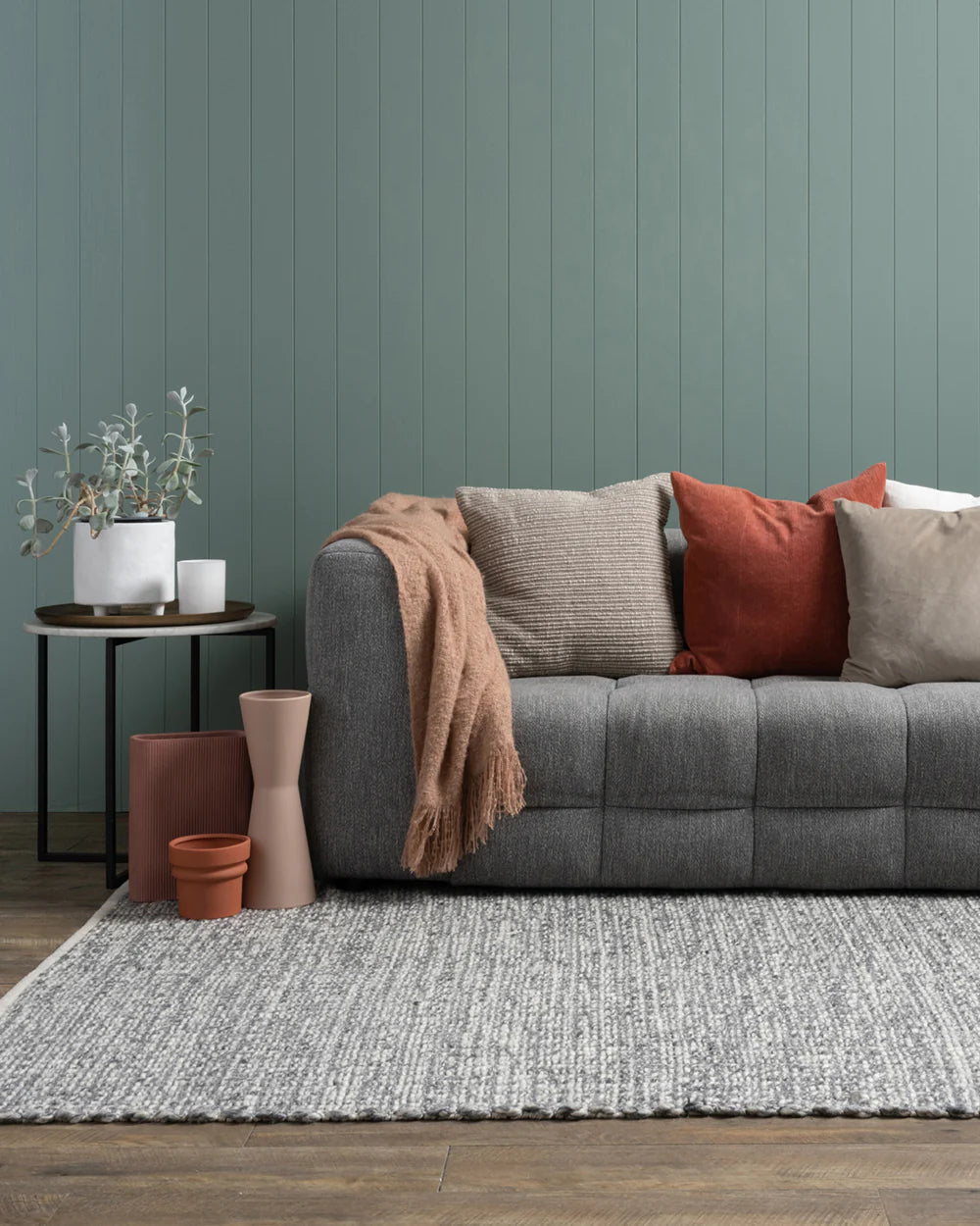 Clara Throw (100% Acrylic)