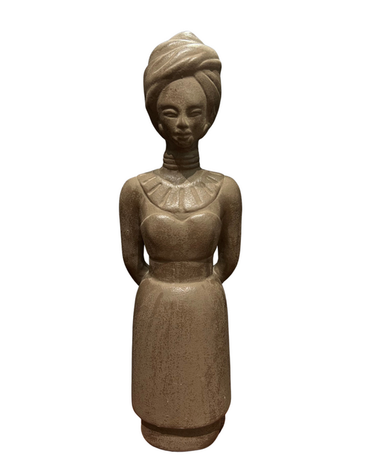 Nia Statue