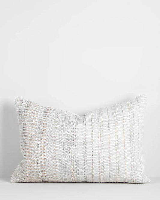 Sonnet cushion Almond 40x50 cm
